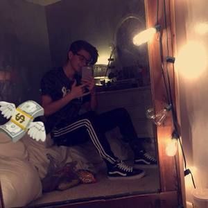 Meet your Posher, Brady