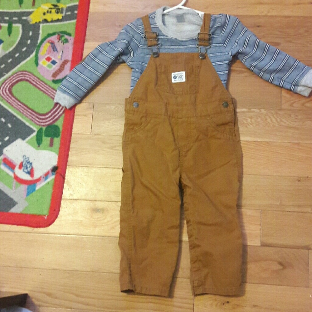 NWOT 24 mnth Caters 2 piece overalls