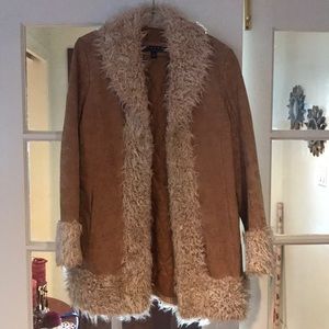 Beige faux fur and suede