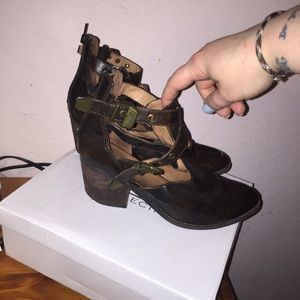 Jeffrey Campbell Everwell Boots