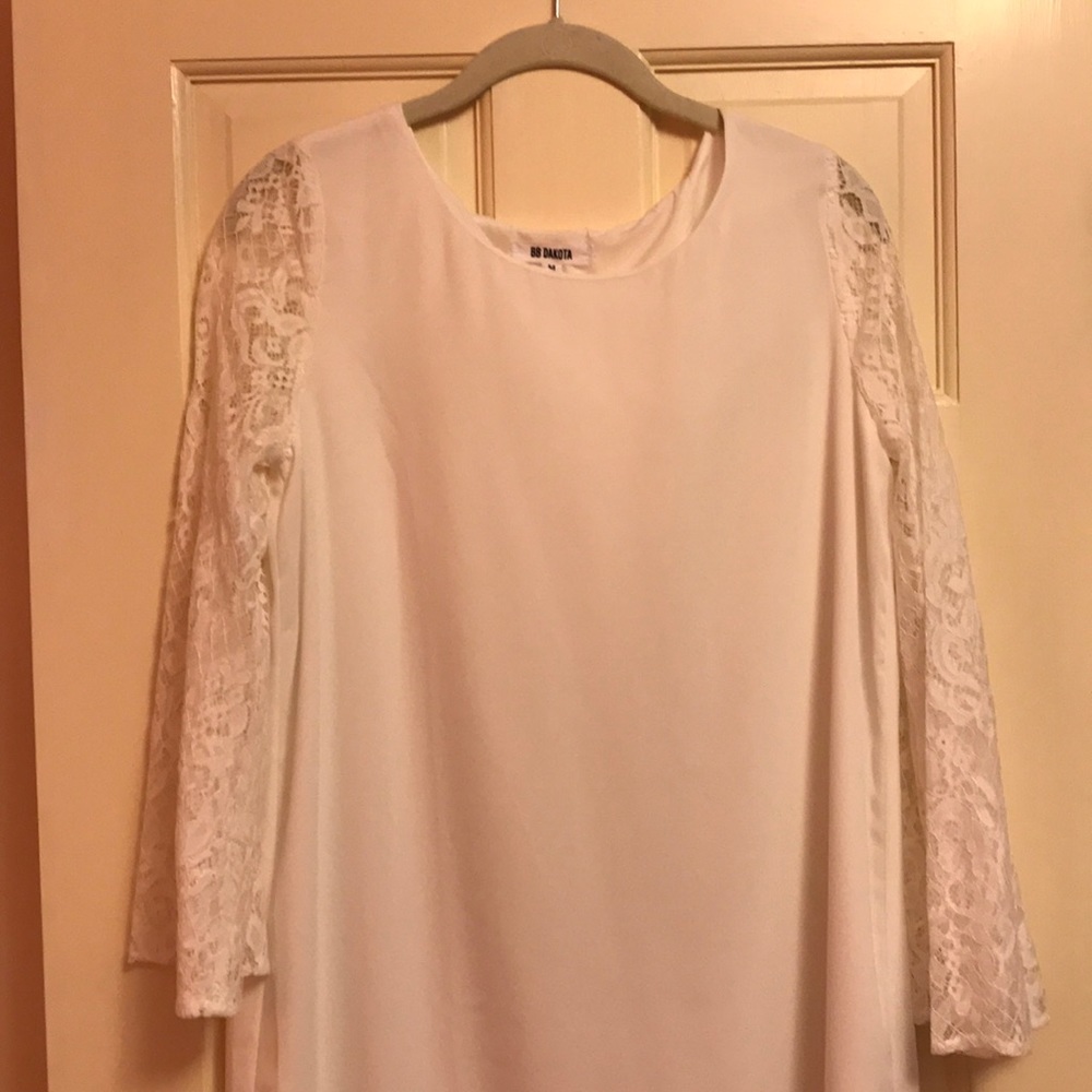 BB Dakota lace bell sleeve dress