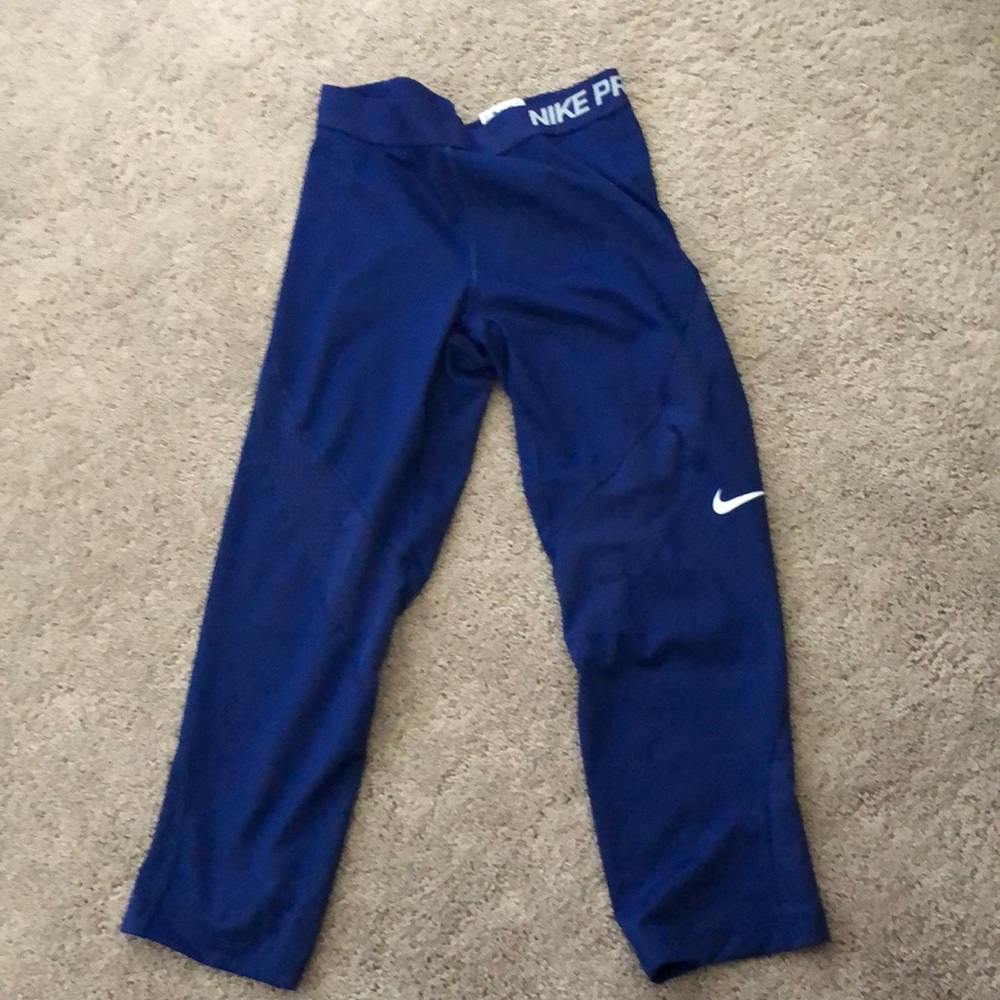 Royal blue nike cropped leggings, barely worn