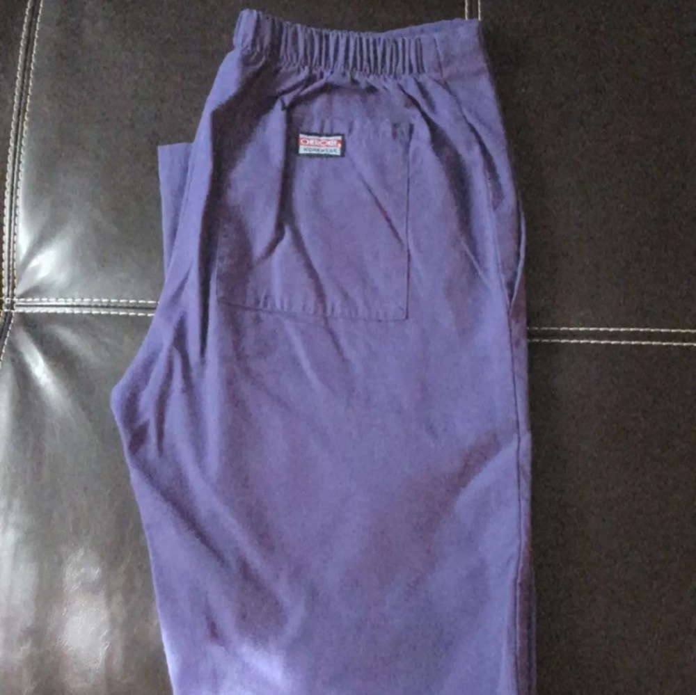Scrub pants