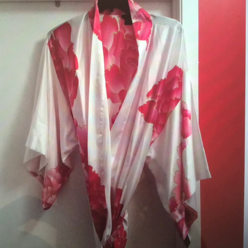 Beautiful Natori Robe🔥