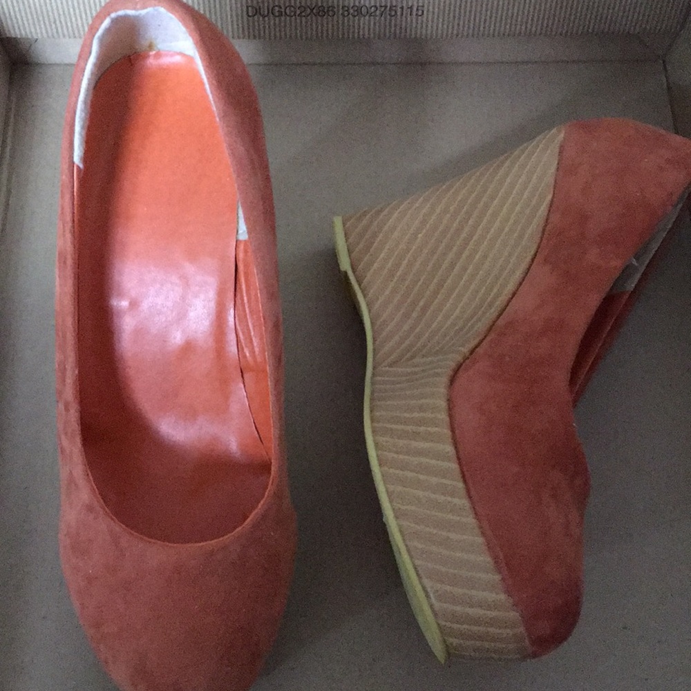 Suede wedges, orange, size 5.5
