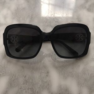 Tory Burch TY9027 sunglasses