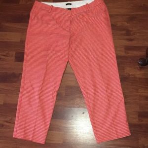 City fit orange and white Capri pants