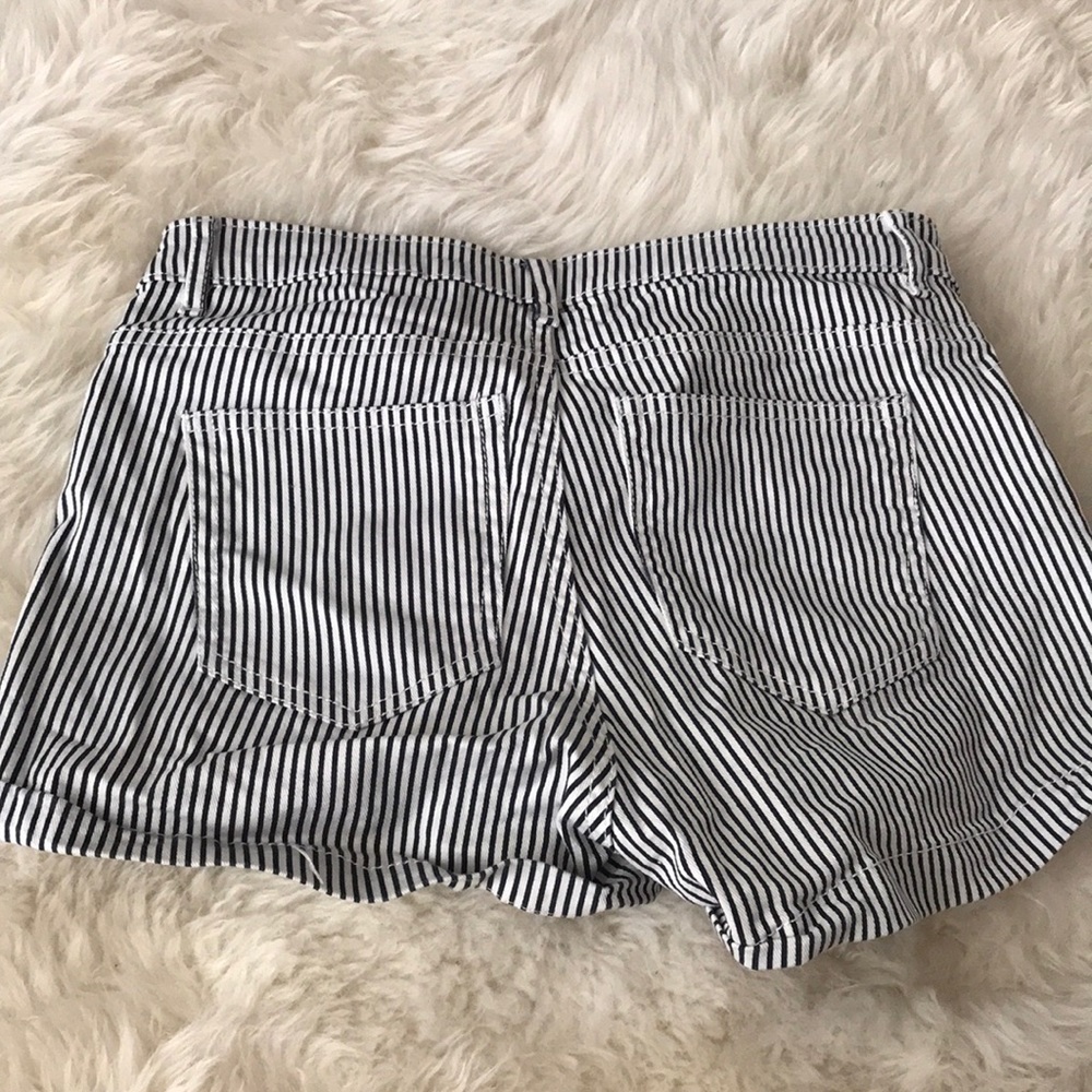 Shorts - Picture 2 of 2