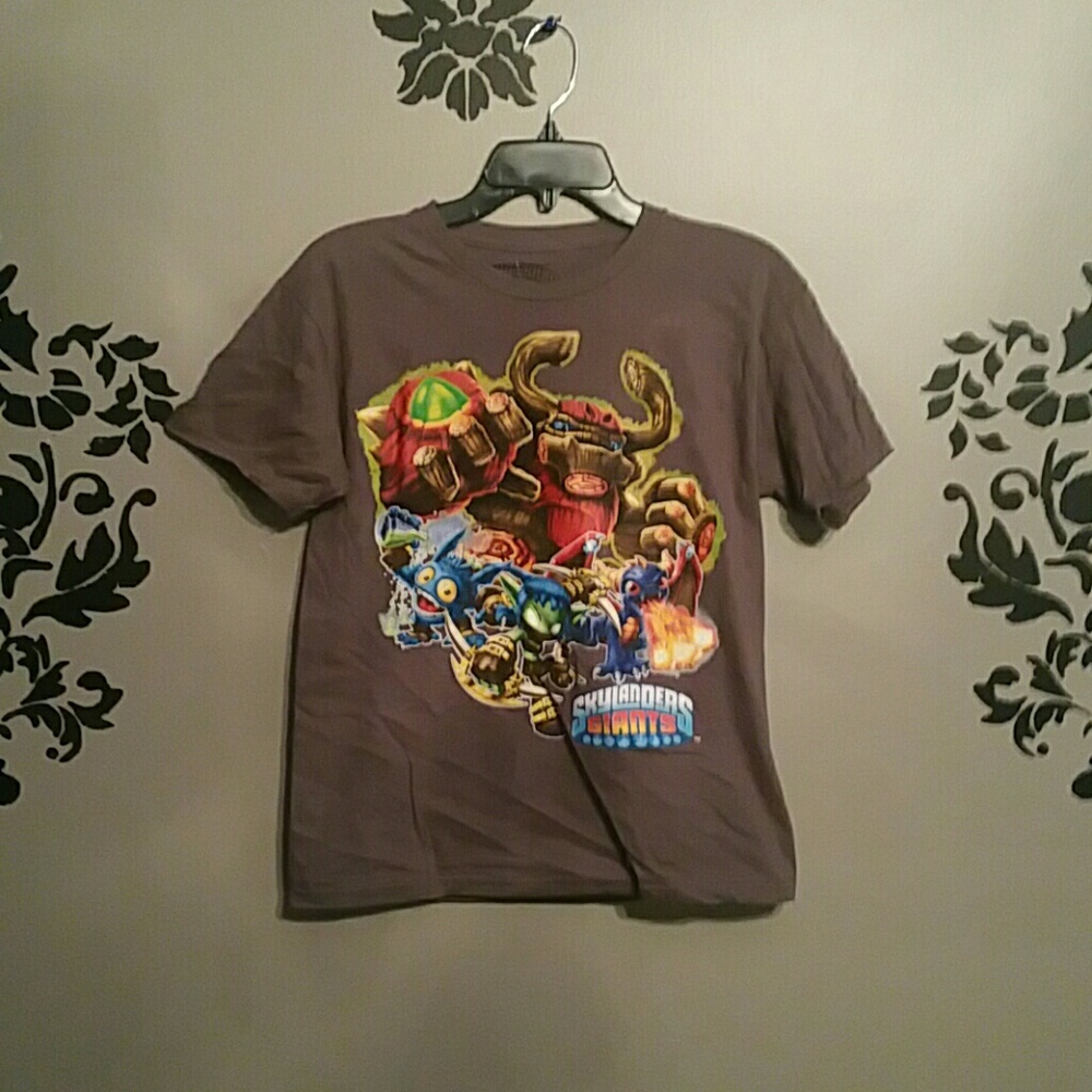 Skylanders Giants Tee