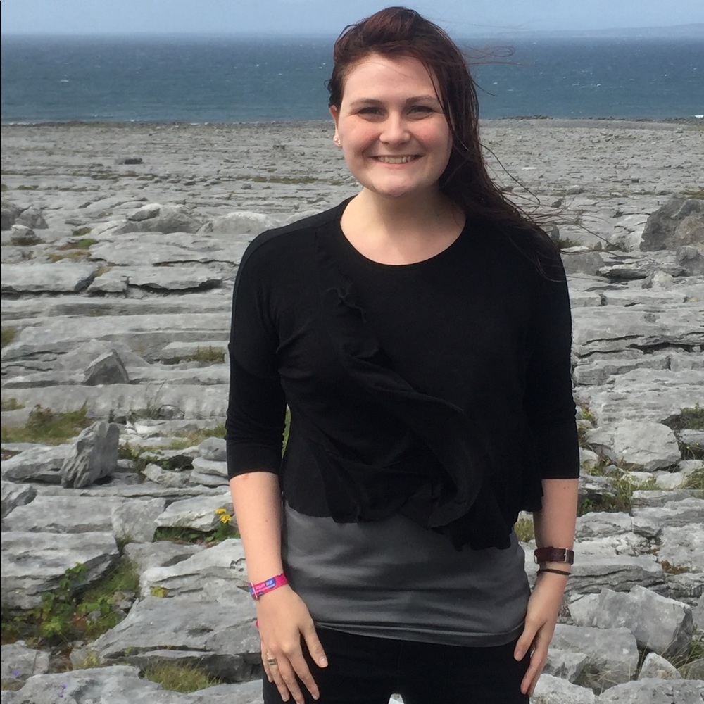 Meet your Posher, Liz