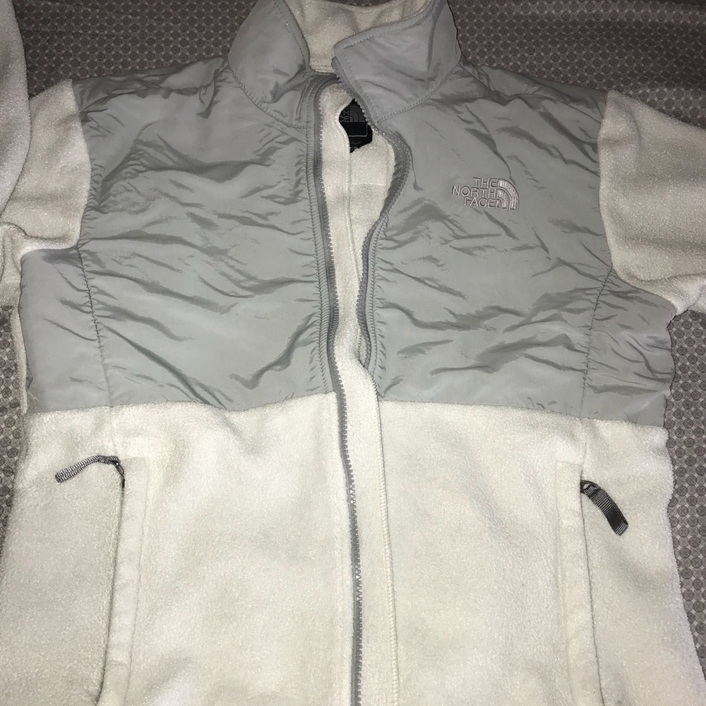 North Face Girls Denali Jacket Size Large