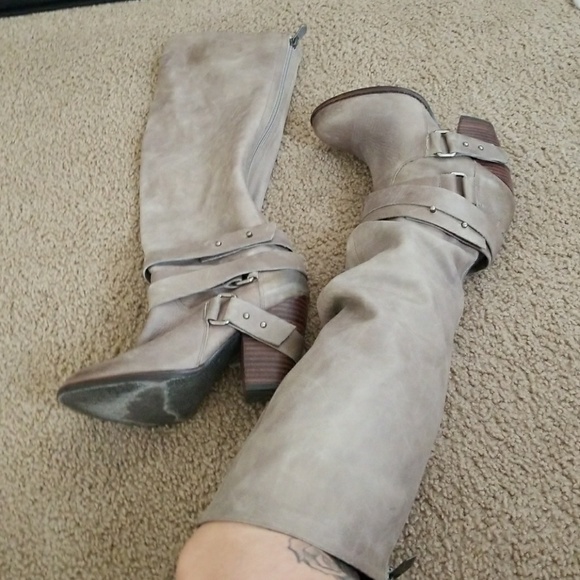 Tall 100% leather boot .  fits larger calf too!!! - Picture 1 of 8