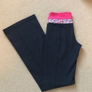 Lululemon Groove Pant Multi Petal size 4