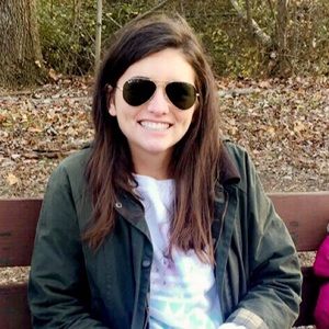 Meet your Posher, Rebecca