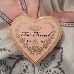 Too Faced Sweethearts Candy Glow Blush