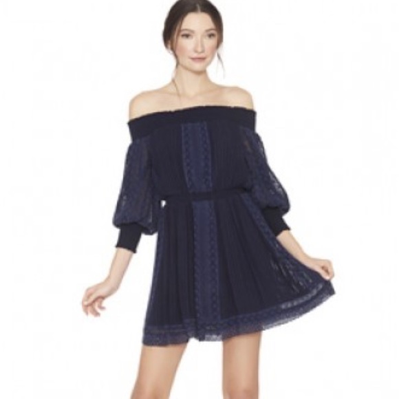 NWT Alice + Olivia Embroidered Off the Shoulder - Picture 1 of 2