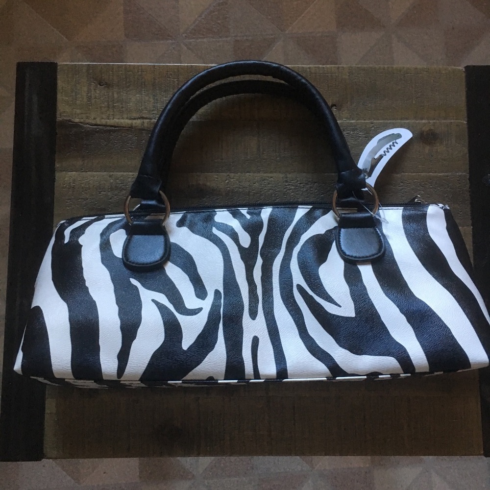 NWT Insulated Wine Clutch