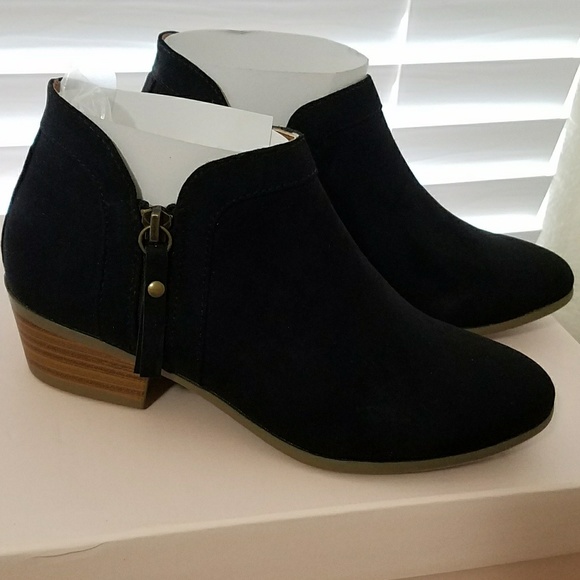 SOLD❌: NWT Ankle Booties💃 - Picture 3 of 6