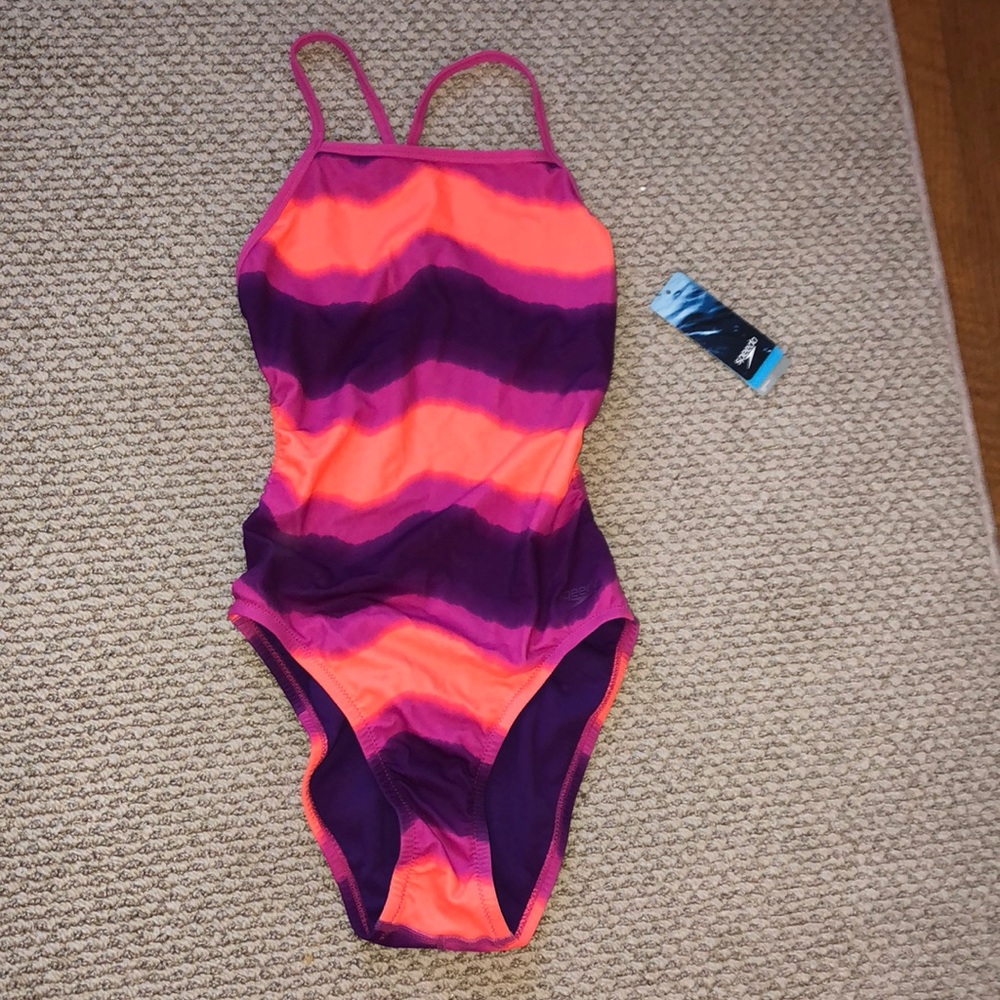 NEW! Speedo women’s fly back! Size 32 Make Offers