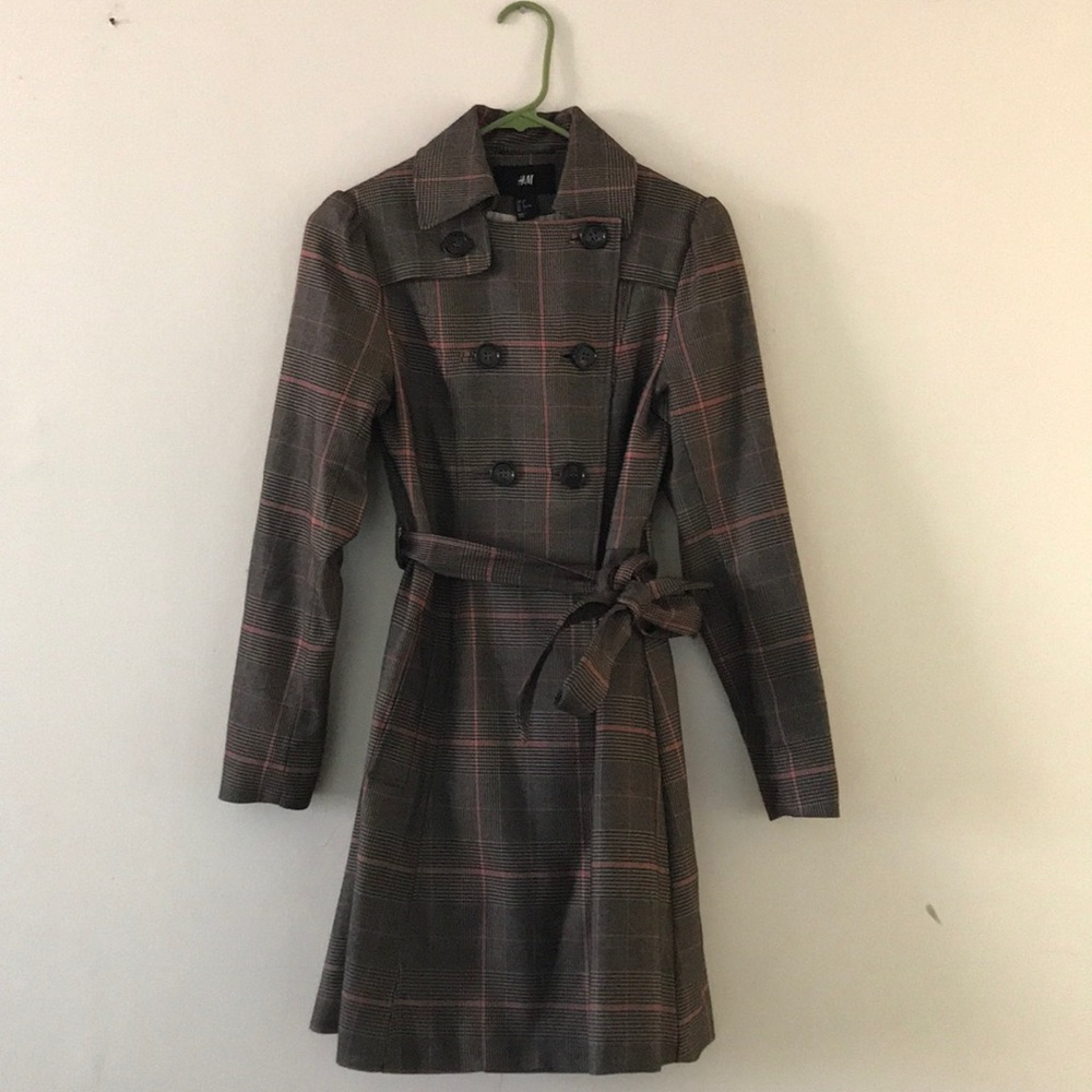 Warm and fashionable trenchcoat