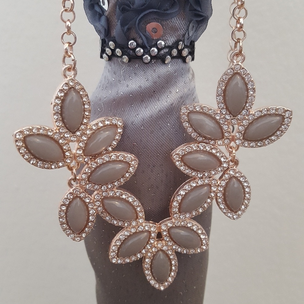 LC Lauren Conrad Necklace