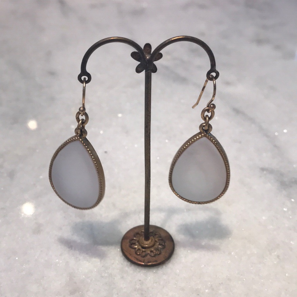 Trendy Gorgeous White Stone Earrings