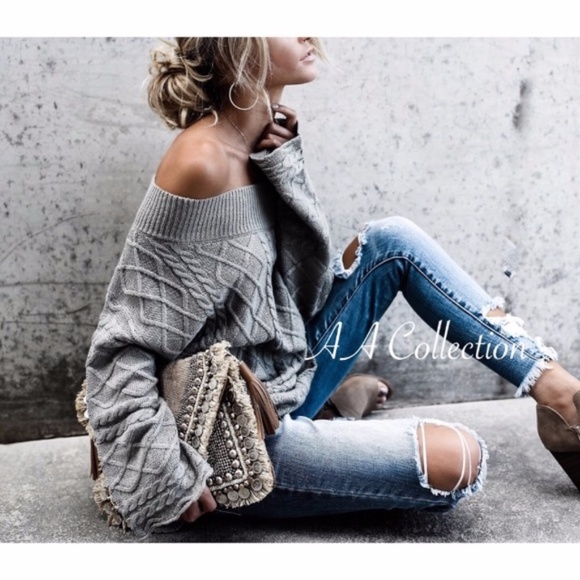 Sweater long sleeves on off shoulders SOld - Picture 5 of 5