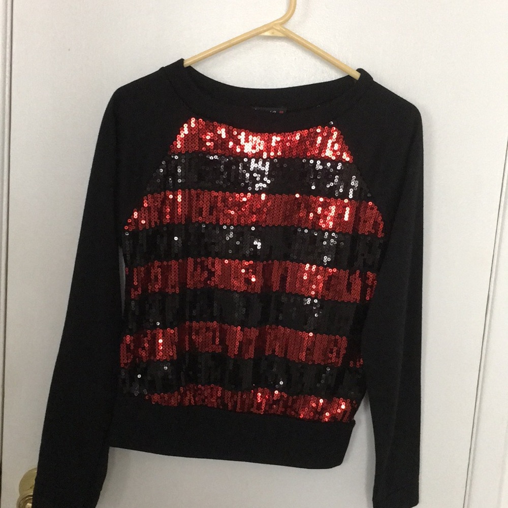 Item #231 NWOT Ladies Sweat Shirt