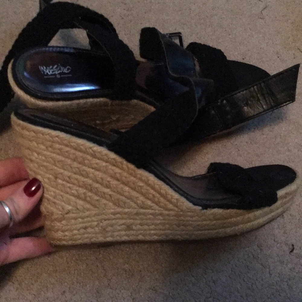 Summer wedges