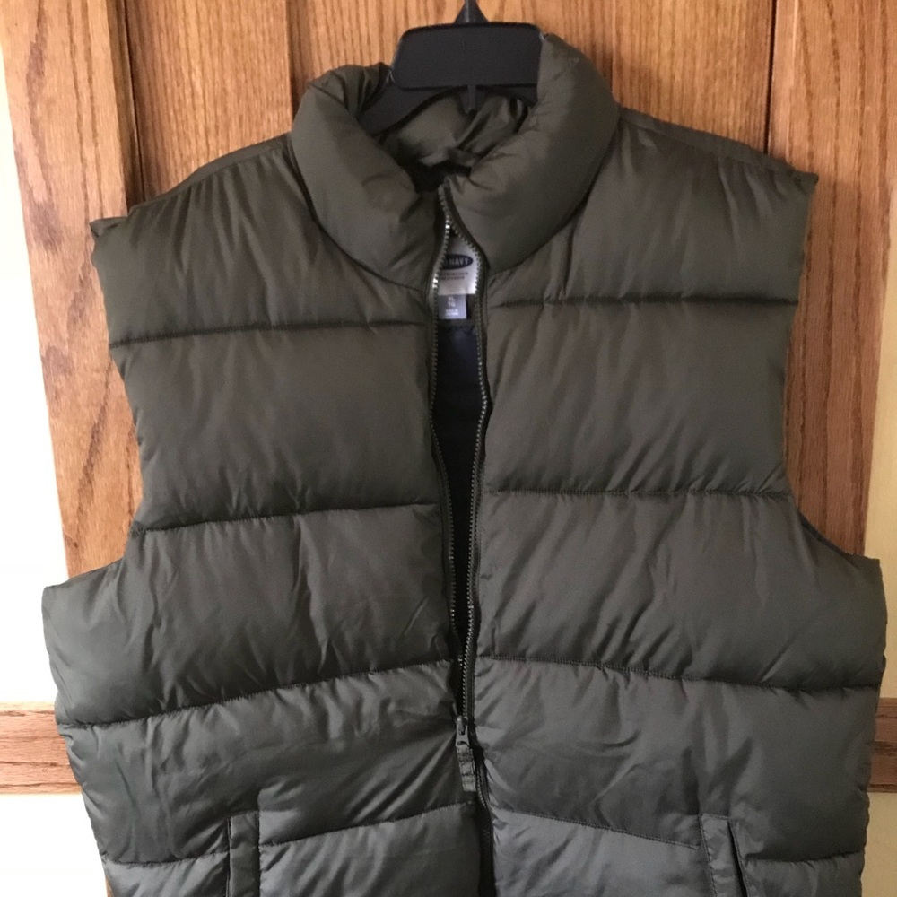 Men’s Old Navy Vest