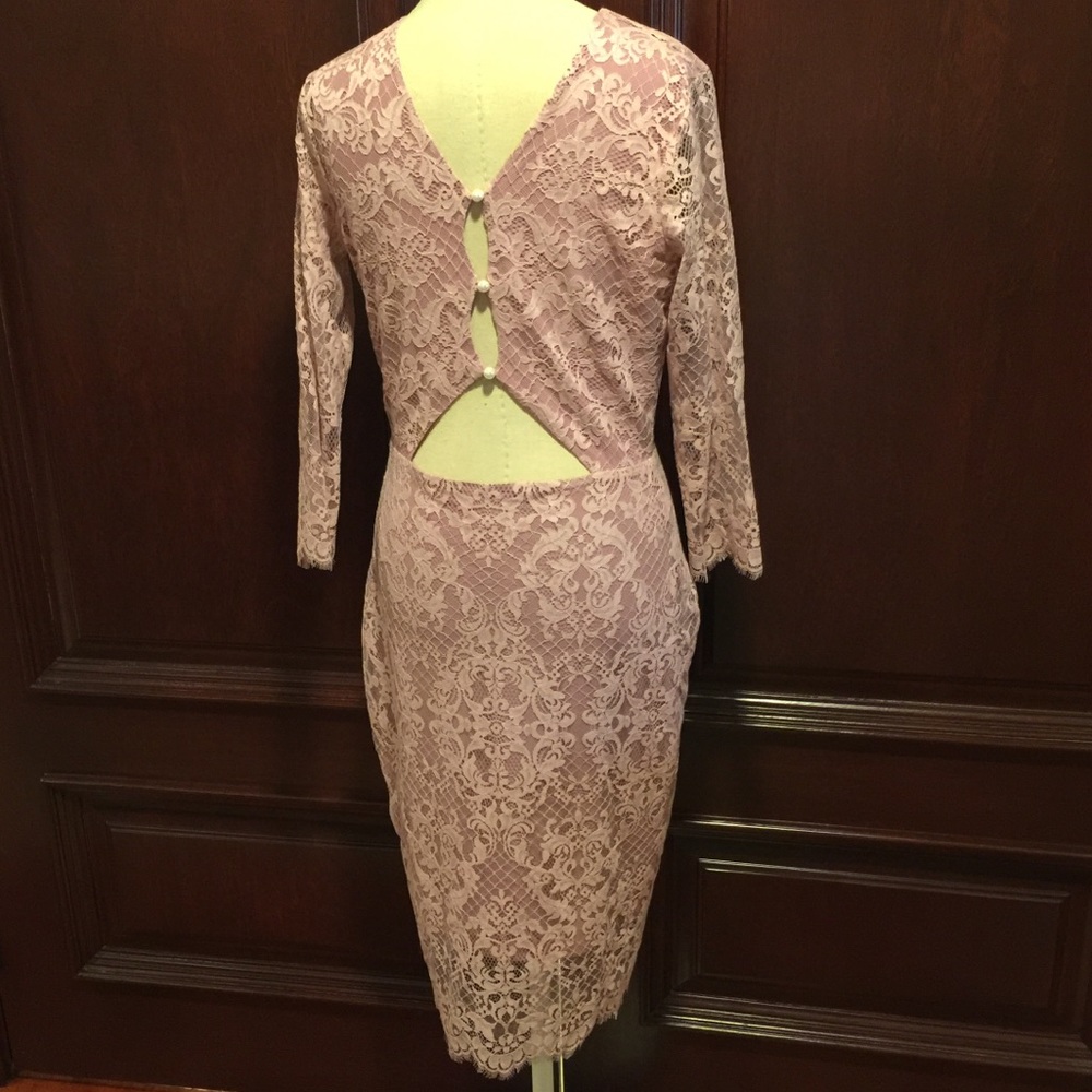 Super cute dress....Runs small