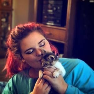 Meet your Posher, Leanna