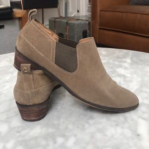 Kelsi Dagger Veronik 2 bootie