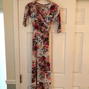 Maternity: Pink Blush Maxi dress (size medium)