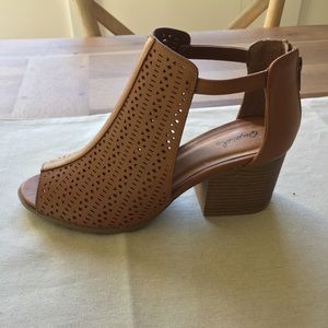 Qupid open toe booties