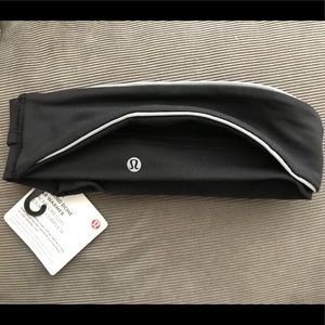 Lululemon Run and Done Earwarmer