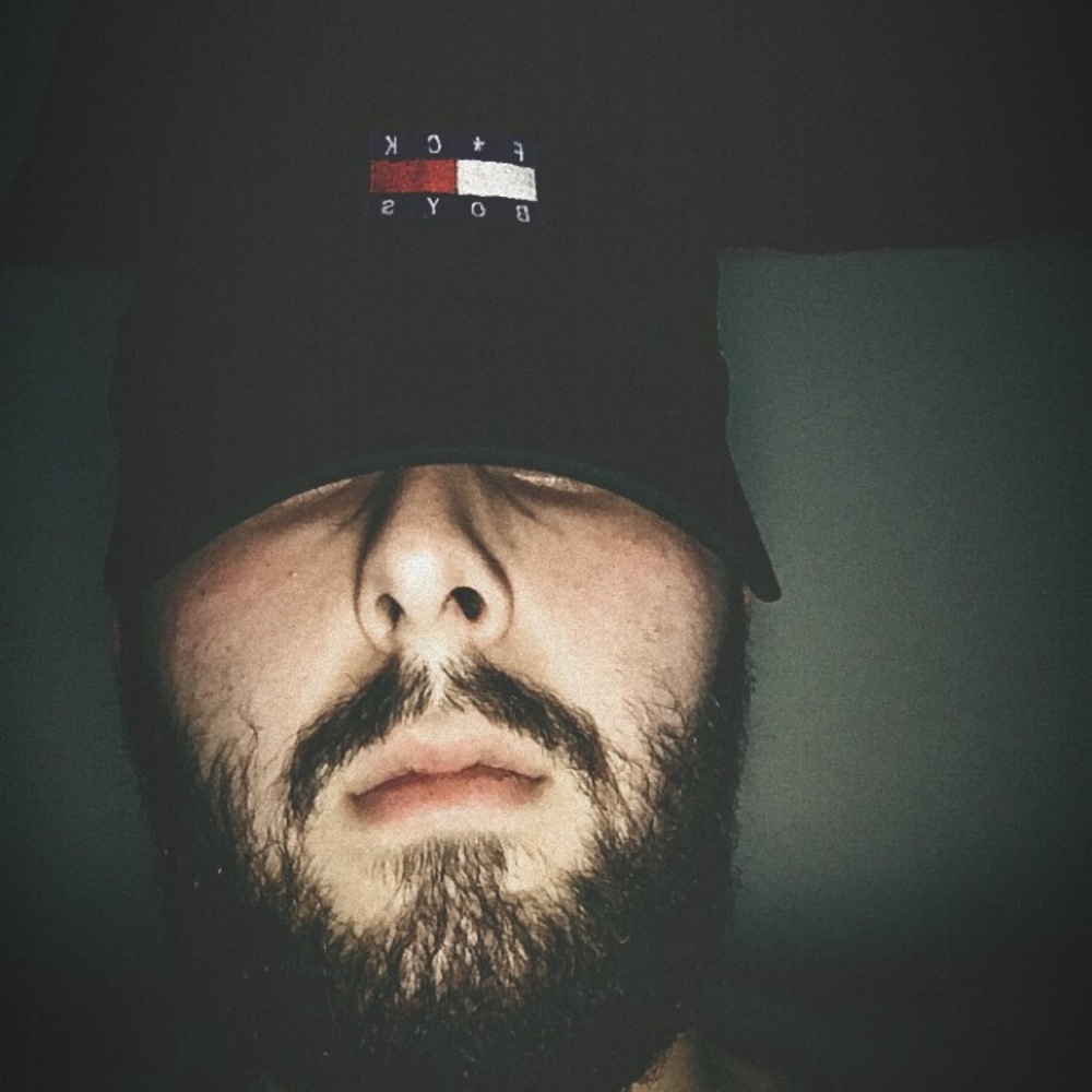 Meet your Posher, Sam