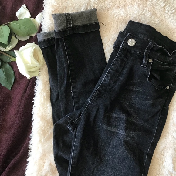 Urban Outfitters Denim - BDG Twig High Rise - Washed Black