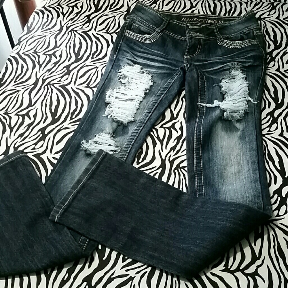 Almost Famous ripped jeans size 0