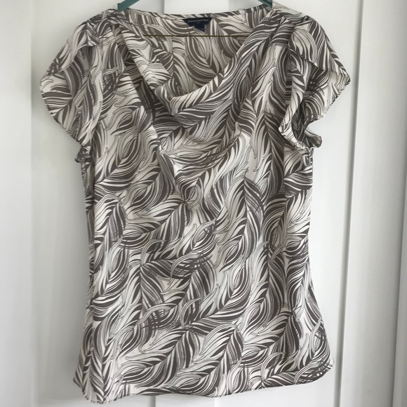 Banana Republic feather print blouse - Picture 1 of 6