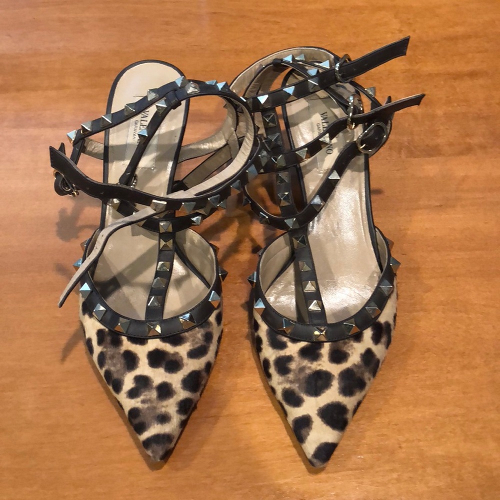 Valentino rockstud pointed toe pumps