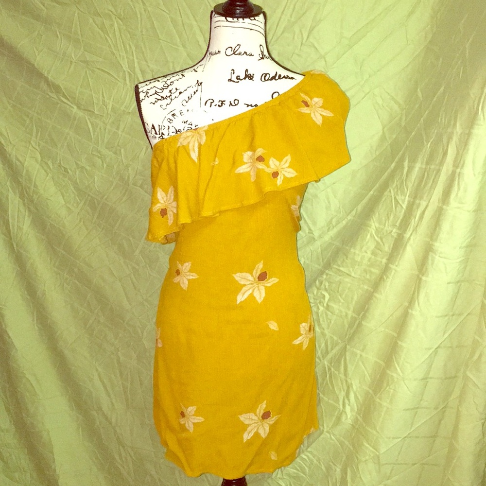 Mossimo Off the Shoulder Ruffle Dress (2 for $20g