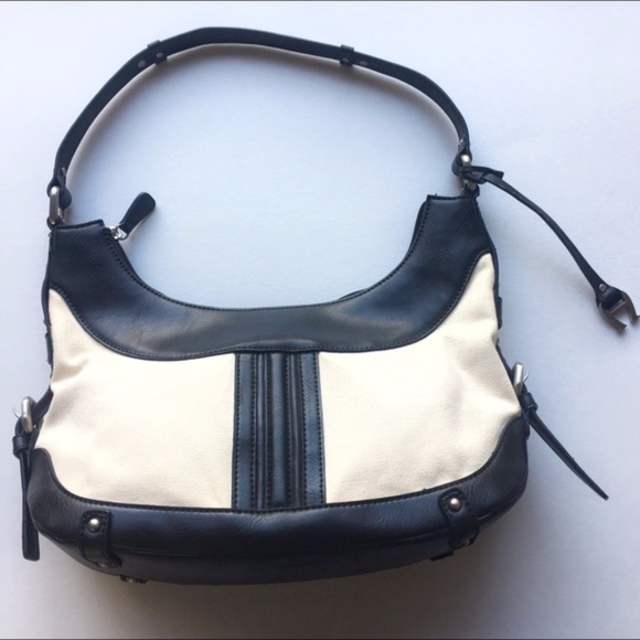 Ettiene Aigner Handbags - Ettiene Aigner Purse