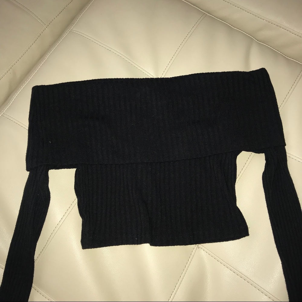 Long sleeved ribbed off the shoulder top