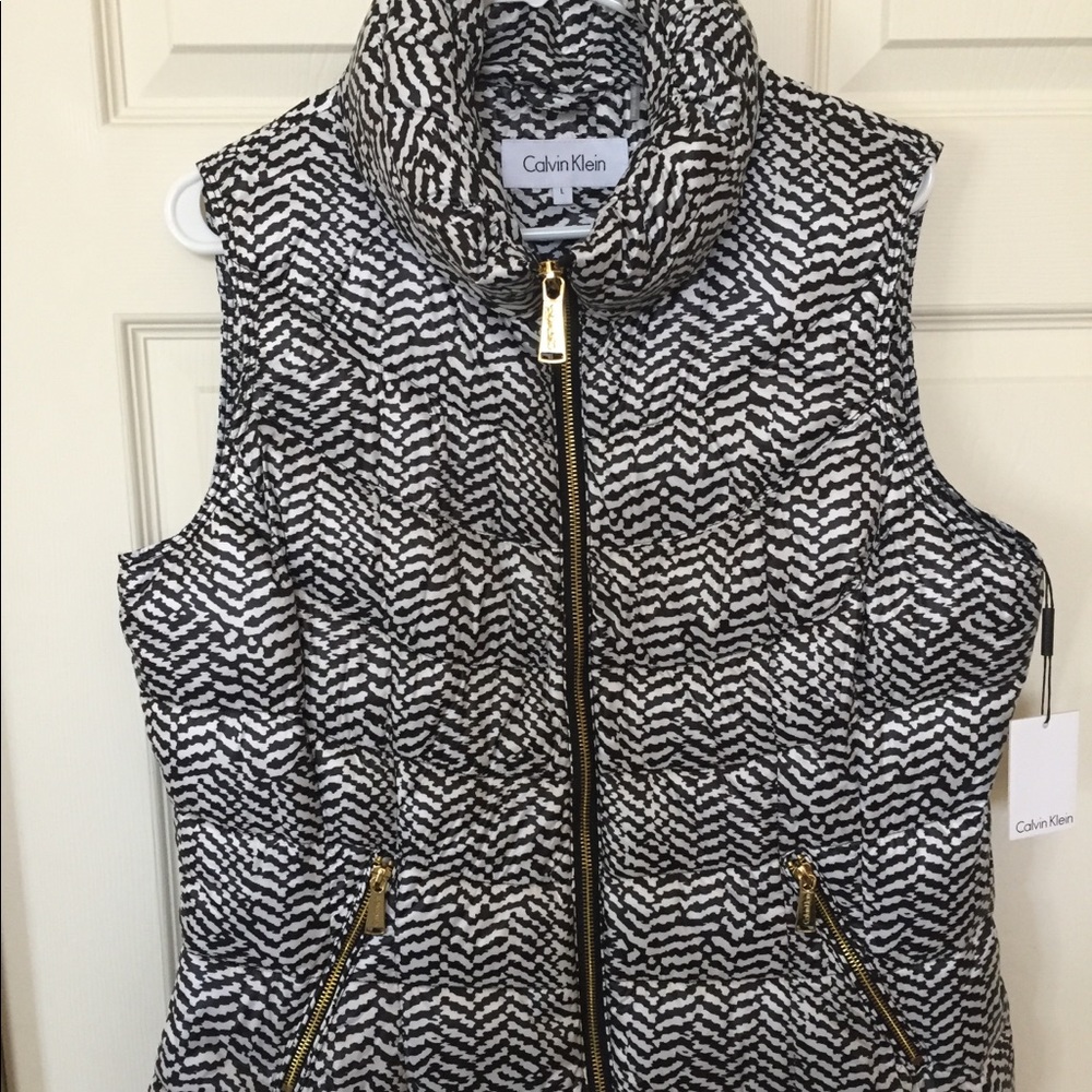 🌹SOLD🌹 NWT / L Women’s Calvin Klein Puffer Vest
