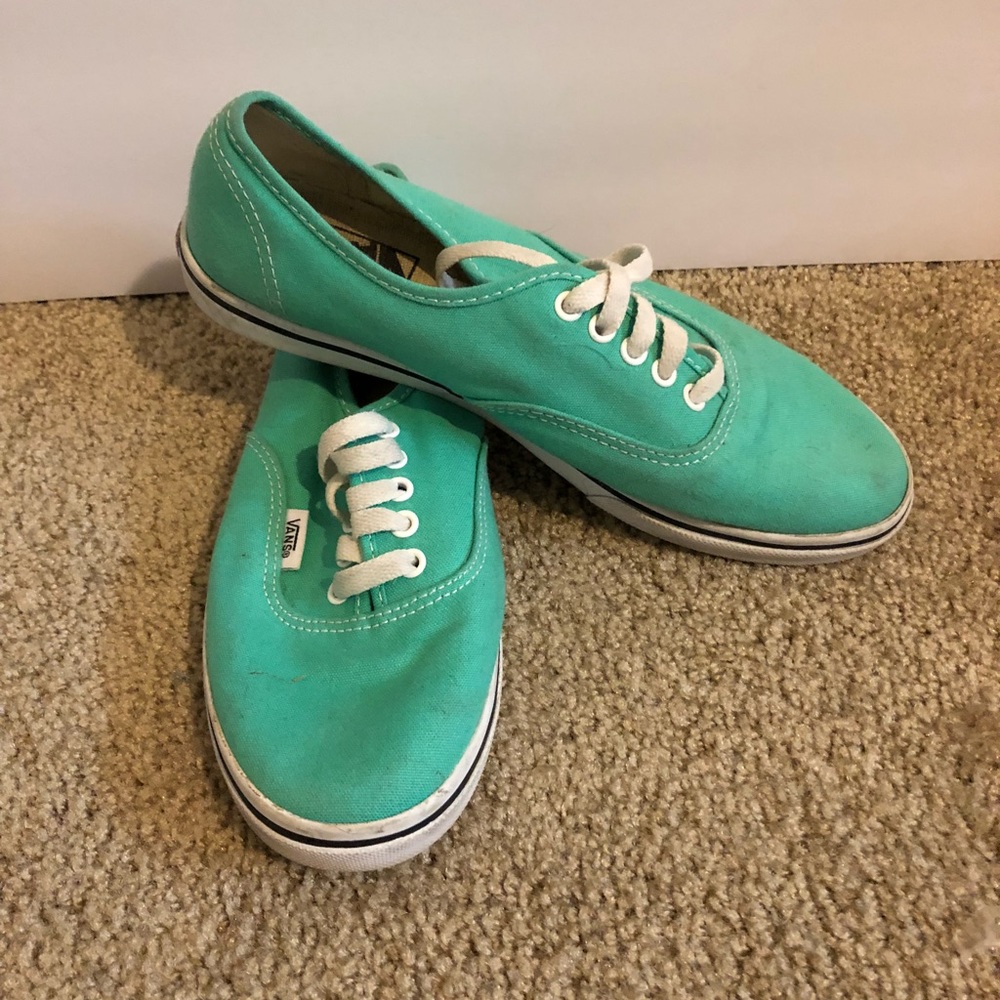 7.5 vans