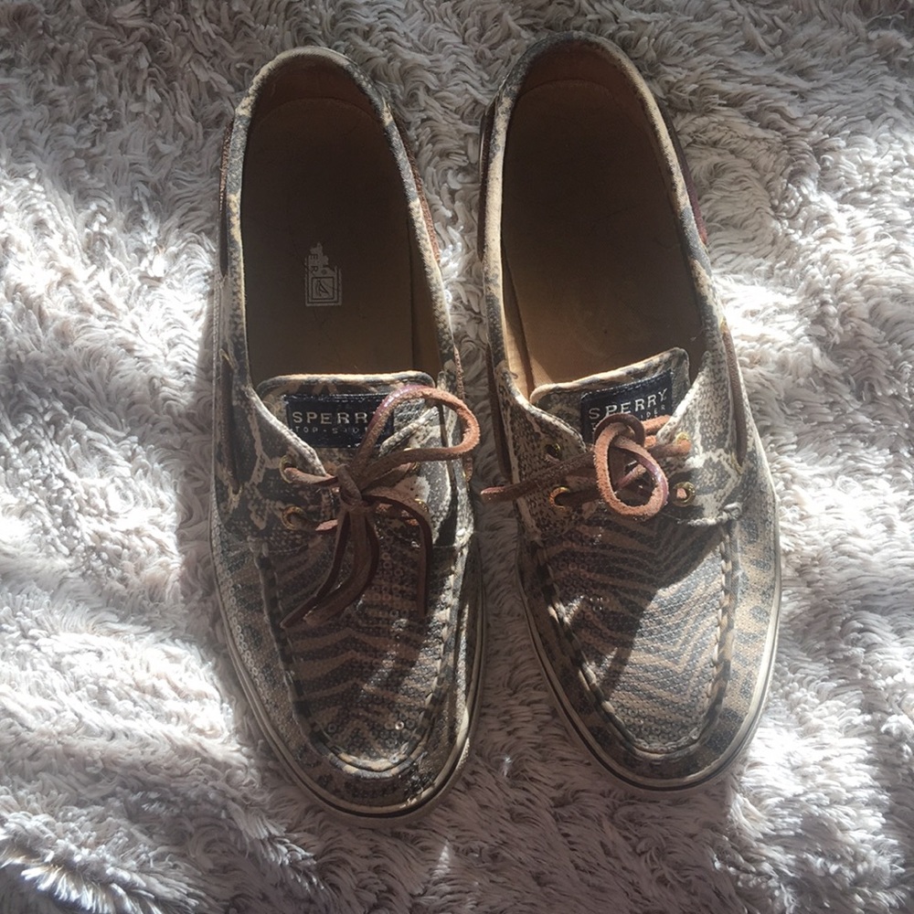 Sperry boat shoe (women’s)