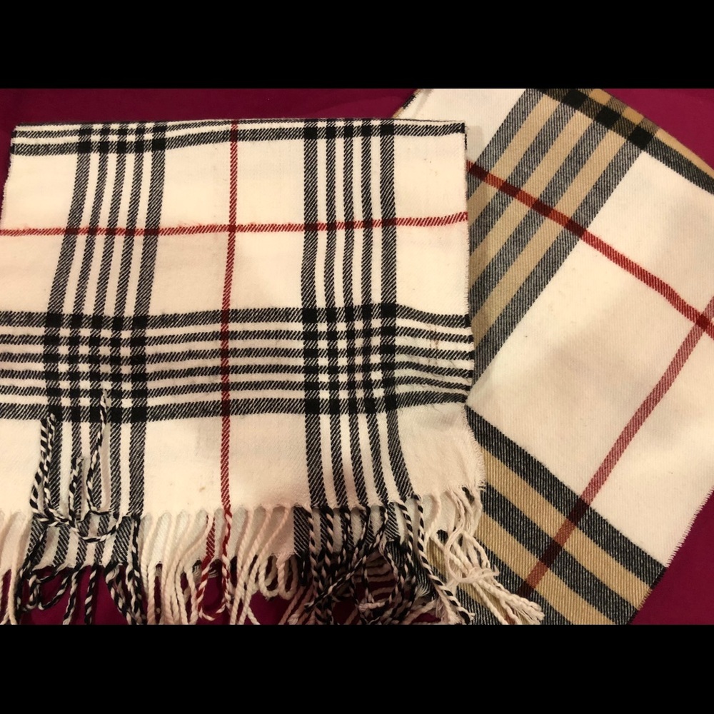 BUNDLE DEAL! Plaid scarves 🧣