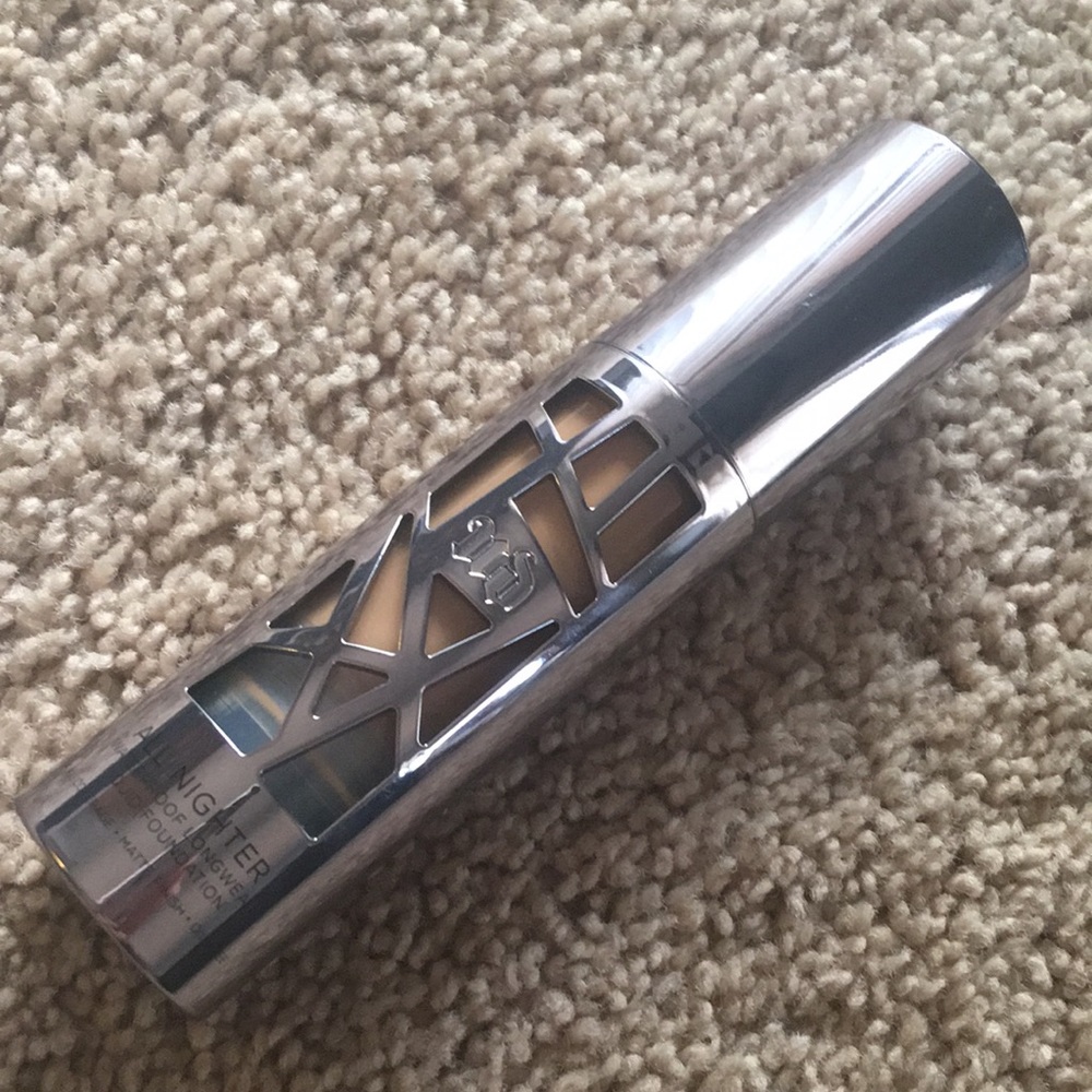 Urban Decay All Nighter Waterproof Foundation