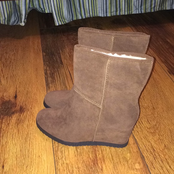 sugar wedge booties